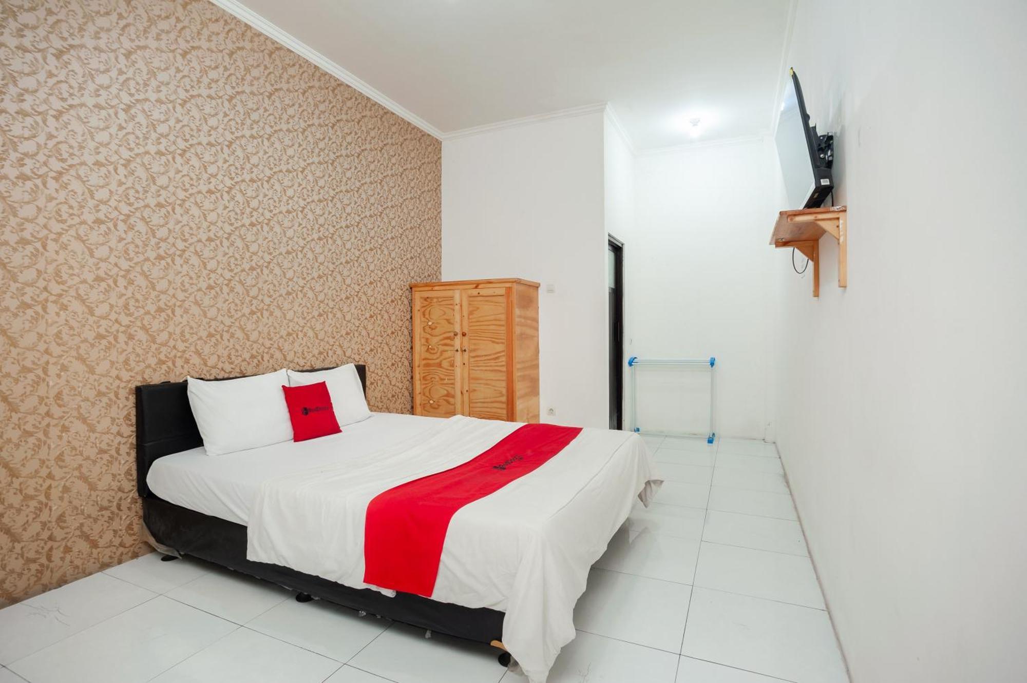 Reddoorz Syariah Near Jatisampurna Hospital Hotel Bekasi Exterior foto